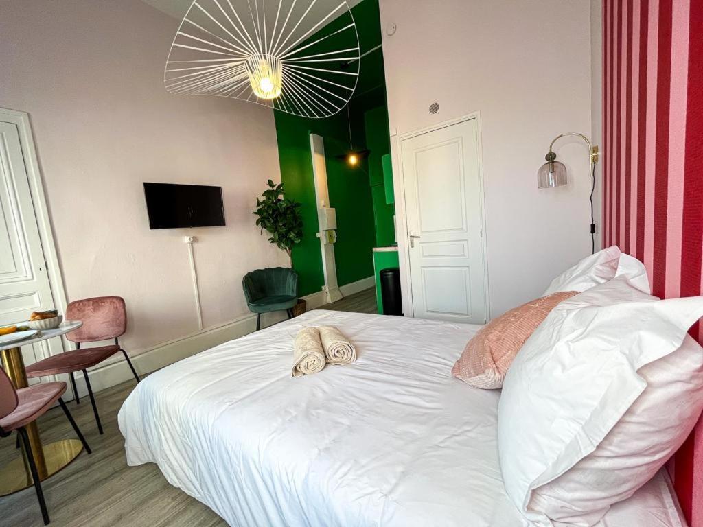 Suite Whitney Лион Экстерьер фото